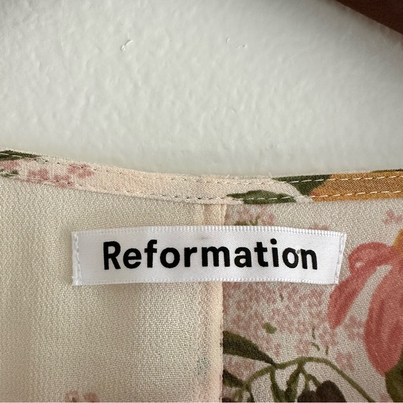 New Reformation Karen Milo Dress Floral Wrap M - Picture 9 of 13
